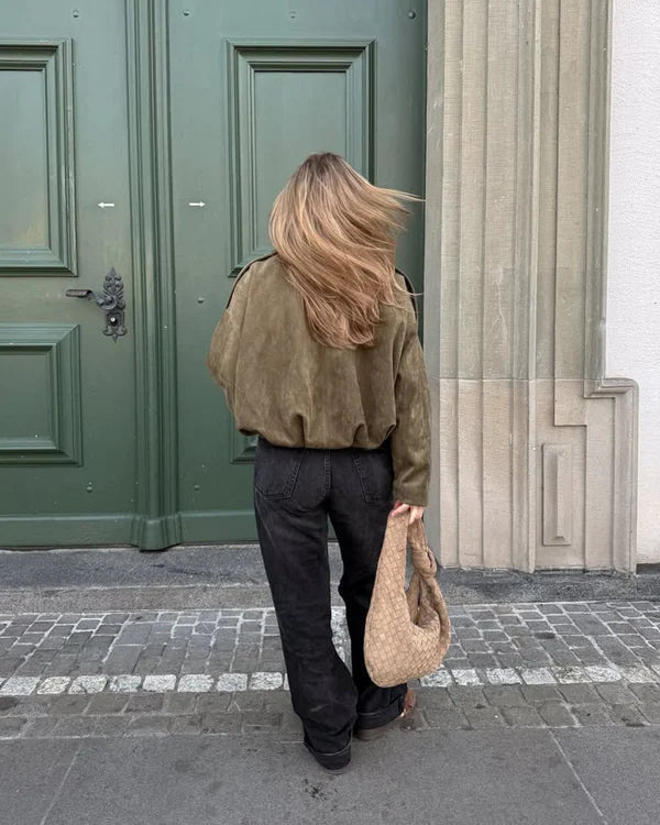 Lucia - Stylish Velvet Bomber Jacket
