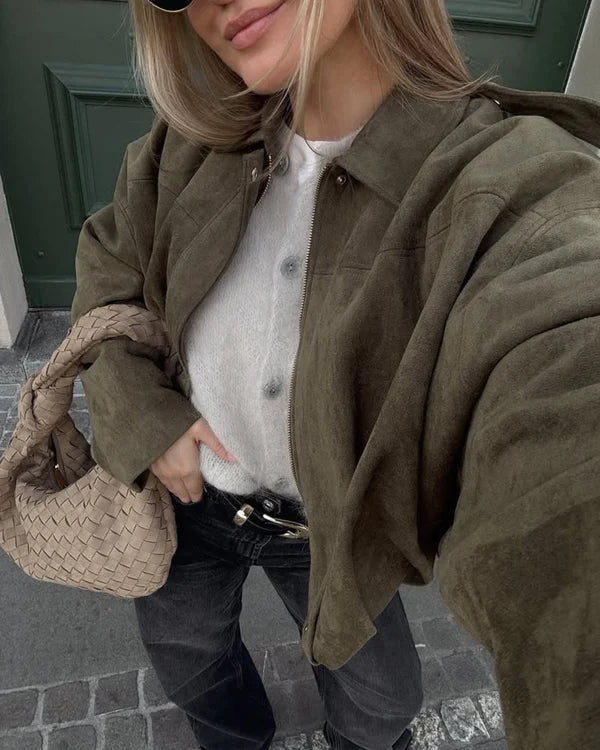Lucia - Stylish Velvet Bomber Jacket
