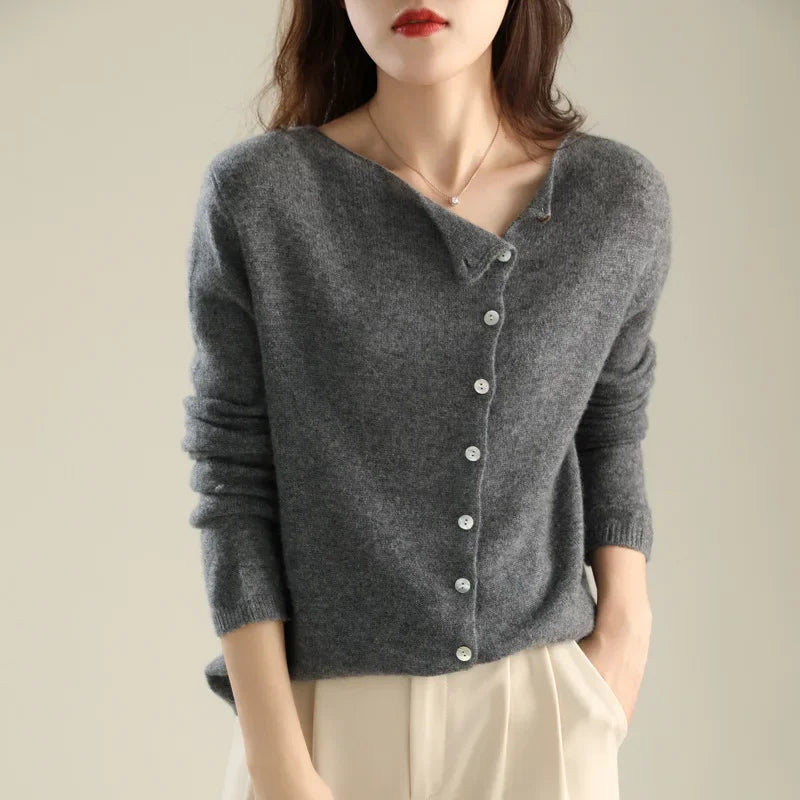 Belinda - Elegant Knitted Cardigan